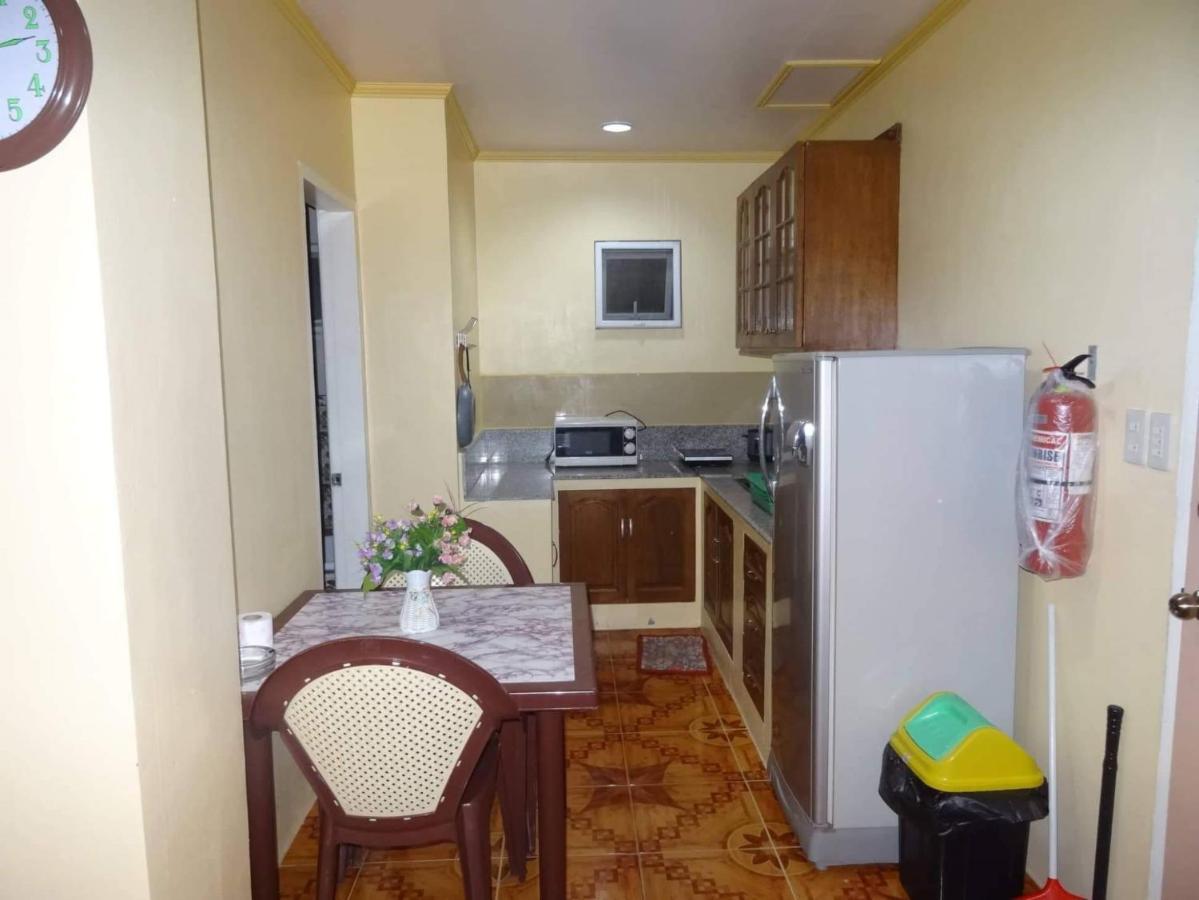 Julz Tropical Apartments Olóngapo Exterior foto
