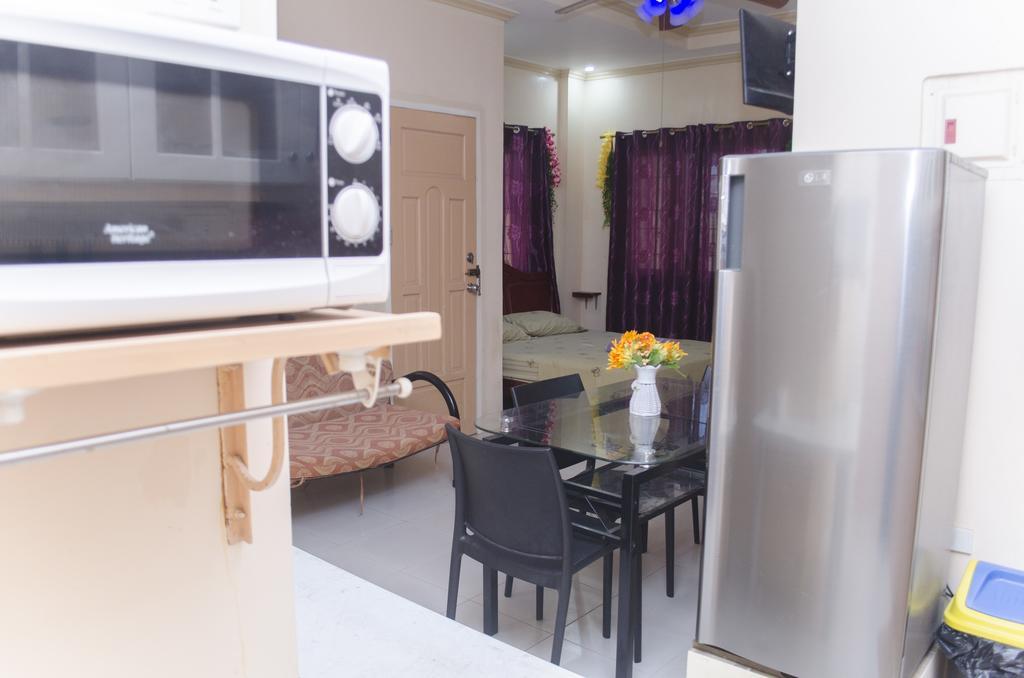 Julz Tropical Apartments Olóngapo Exterior foto